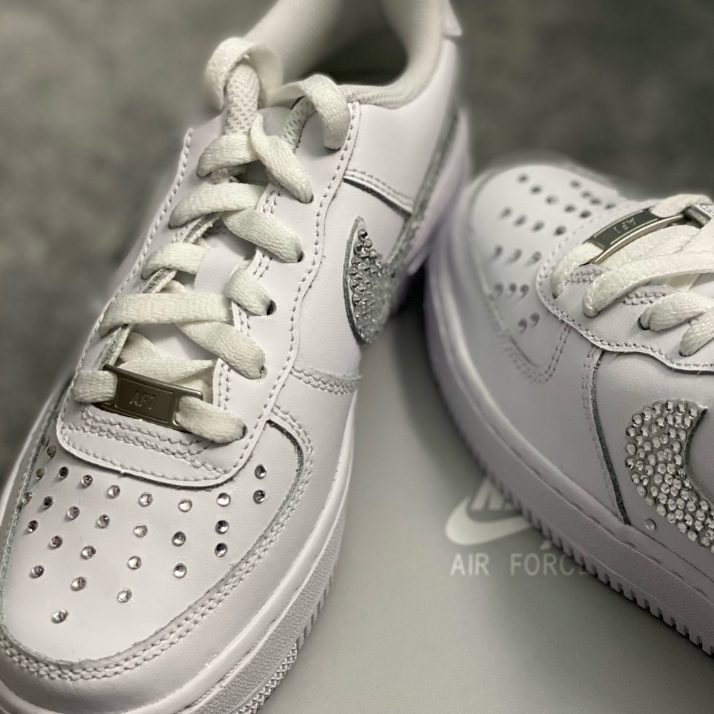 Nike Air Force 1s 07’